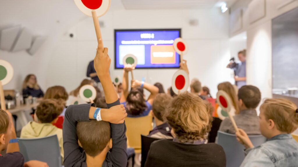 Beeld & Geluid zet samenwerking op met Bibliotheek Den Haag