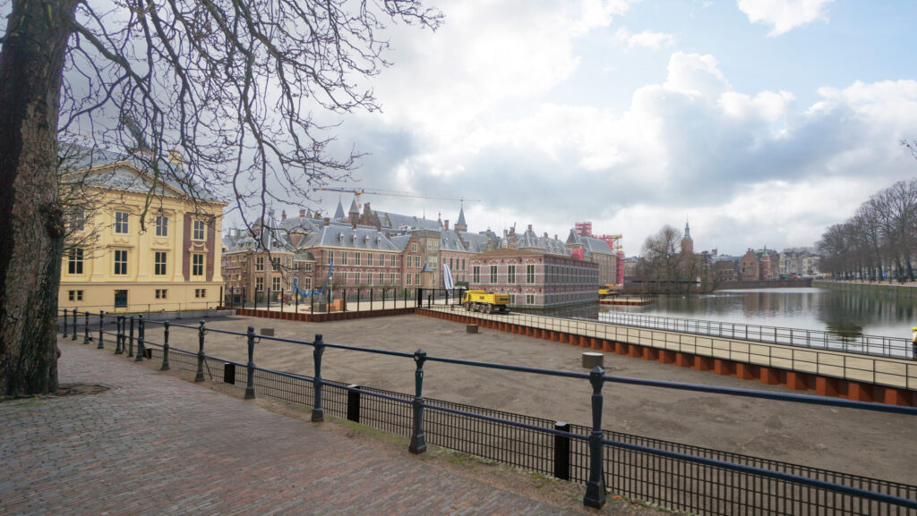 Hofvijver decor van nieuwe fase Binnenhofrenovatie