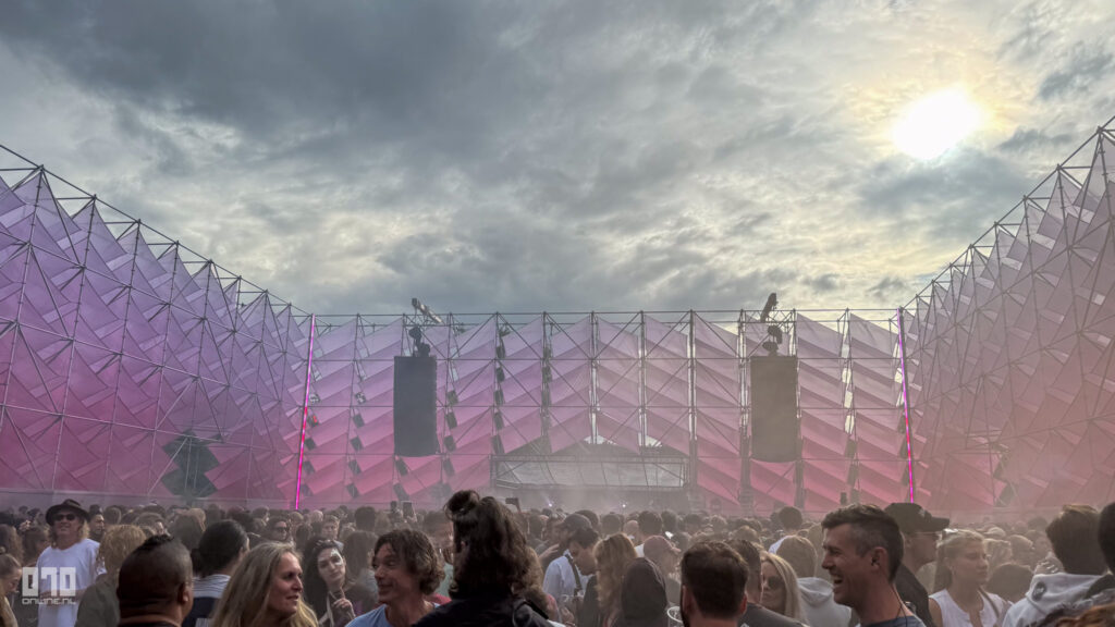 Regen kan feest op The Crave niet bederven: uitverkocht festival bewijst opnieuw zijn kracht in het Zuiderpark