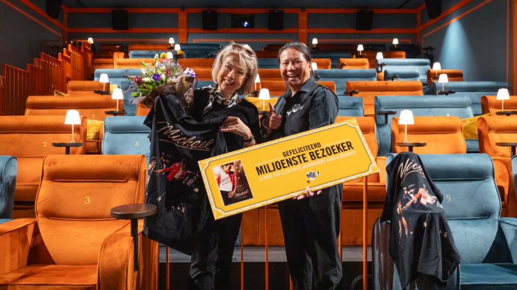 Michael bereikt mijlpaal: Universal Pictures International Netherlands en Pathé zetten miljoenste bezoeker in het zonnetje Michael bereikt mijlpaal: Universal Pictures International Netherlands en Pathé zetten miljoenste bezoeker in het zonnetje
