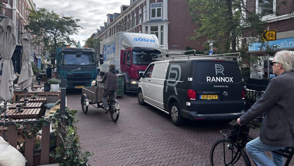 Den Haag vermindert vrachtwagens en busjes door slimme logistieke maatregelen