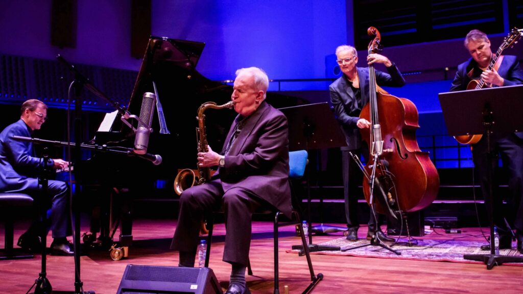 Podium Aan Zee presenteert Rosenbergs, Massada en Dulfer Podium Aan Zee presenteert Rosenbergs, Massada en Dulfer