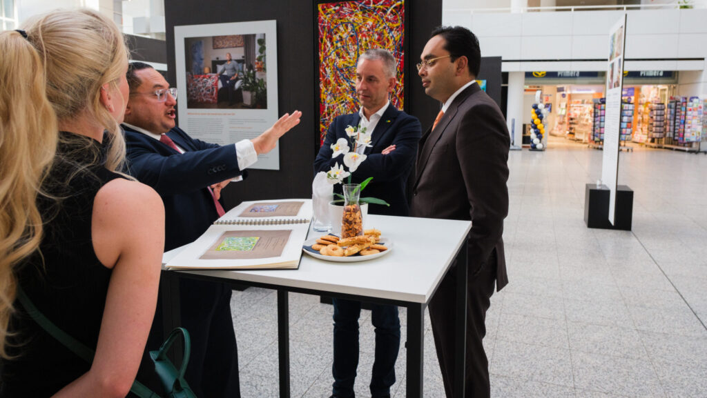 Tentoonstelling ‘Meer dan Dakloos’ te zien in stadhuis Den Haag
