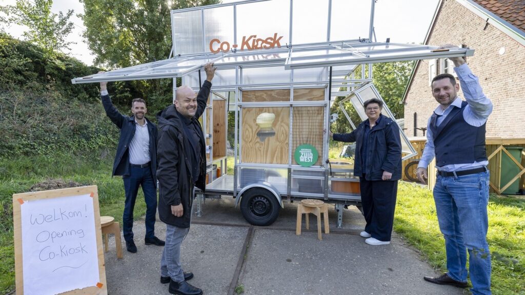 Mobiele Co-KIOSK brengt bewoners van Den Haag Zuidwest samen